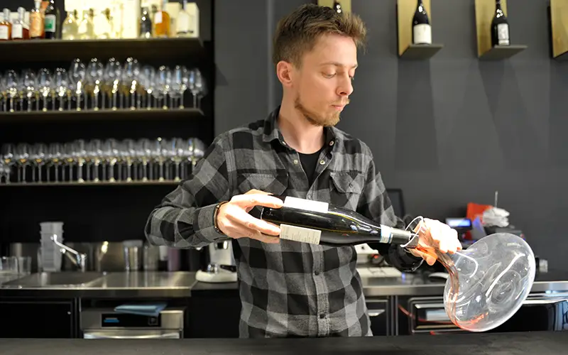 Sommelier @ Vino Esclamativo