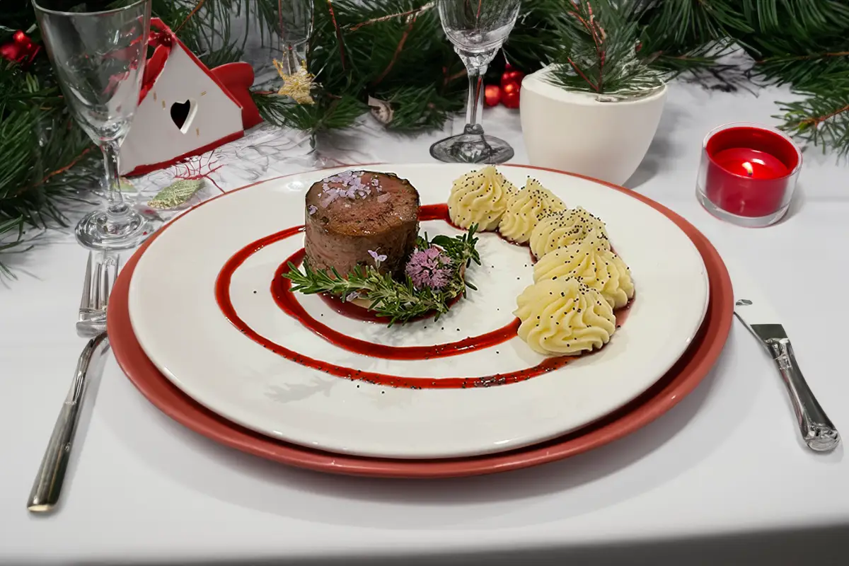 Filetto cbt, stelle di patate, riduzione magica e semi di papavero